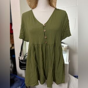 Roxy olive green romper with pockets.